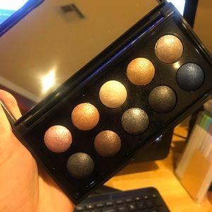 Elf shimmering eye shadow palette